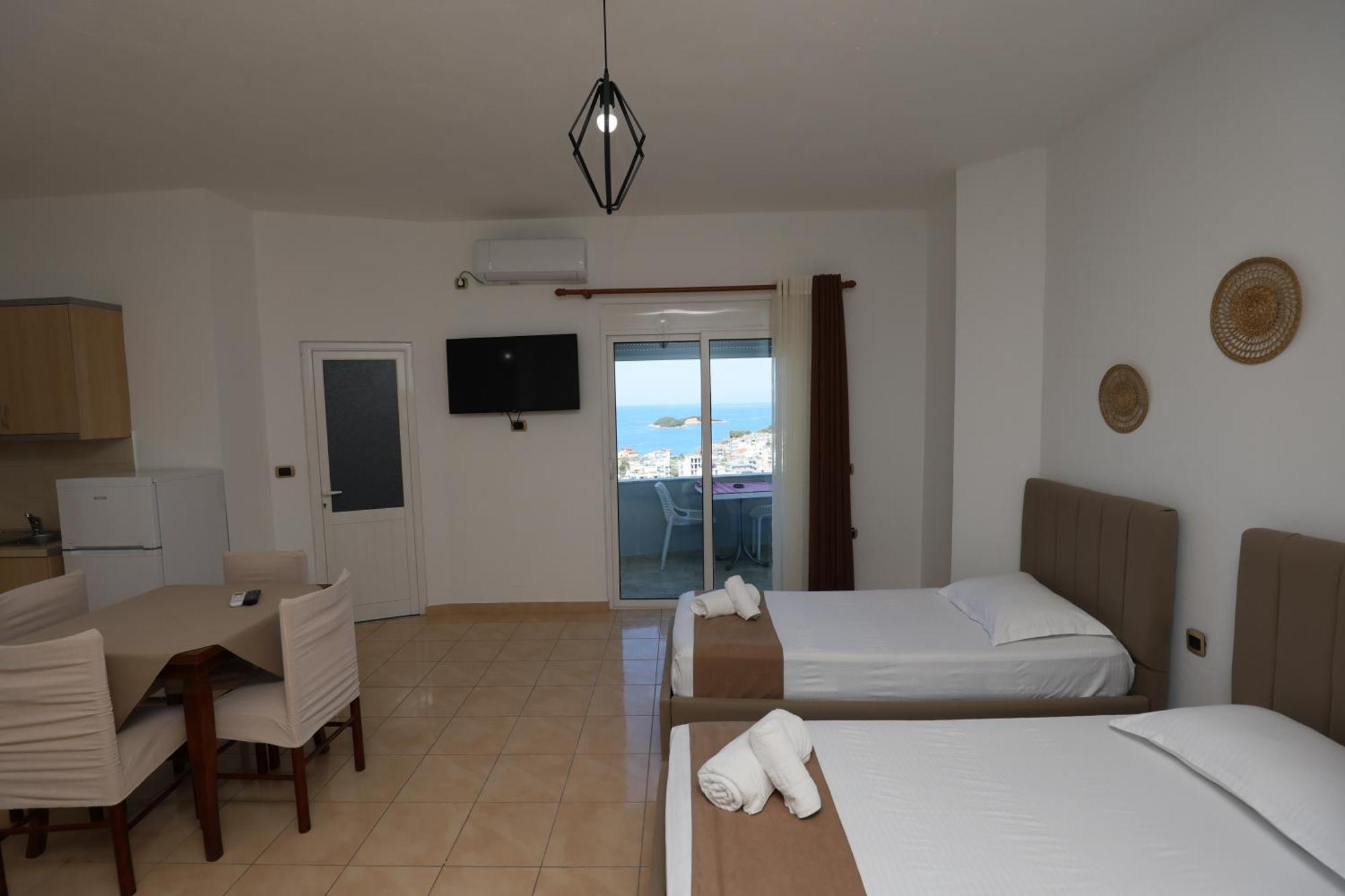 קסאמיל Michelle Apartments מראה חיצוני תמונה