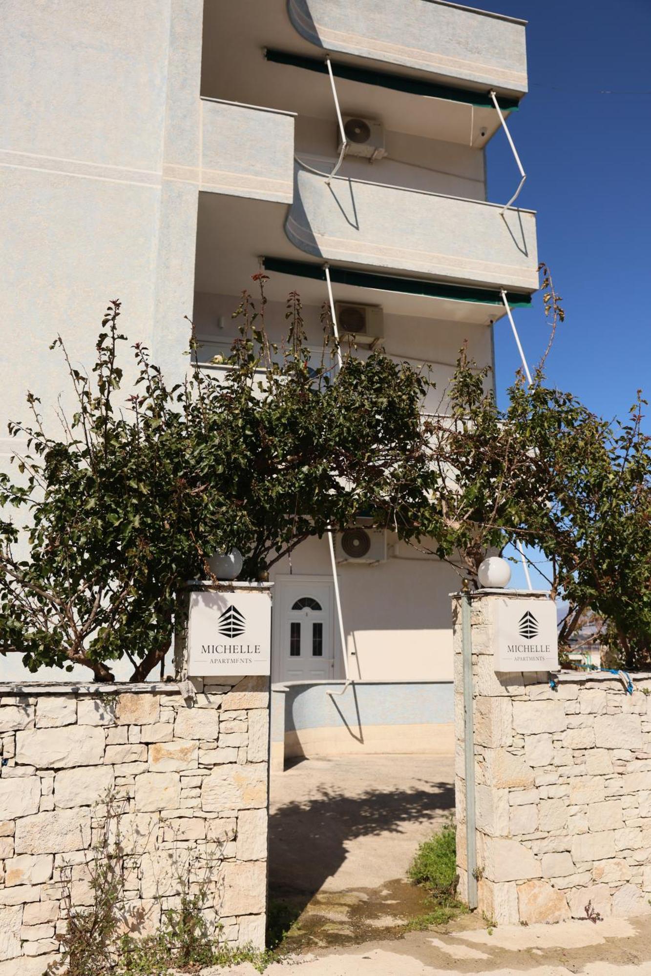קסאמיל Michelle Apartments מראה חיצוני תמונה
