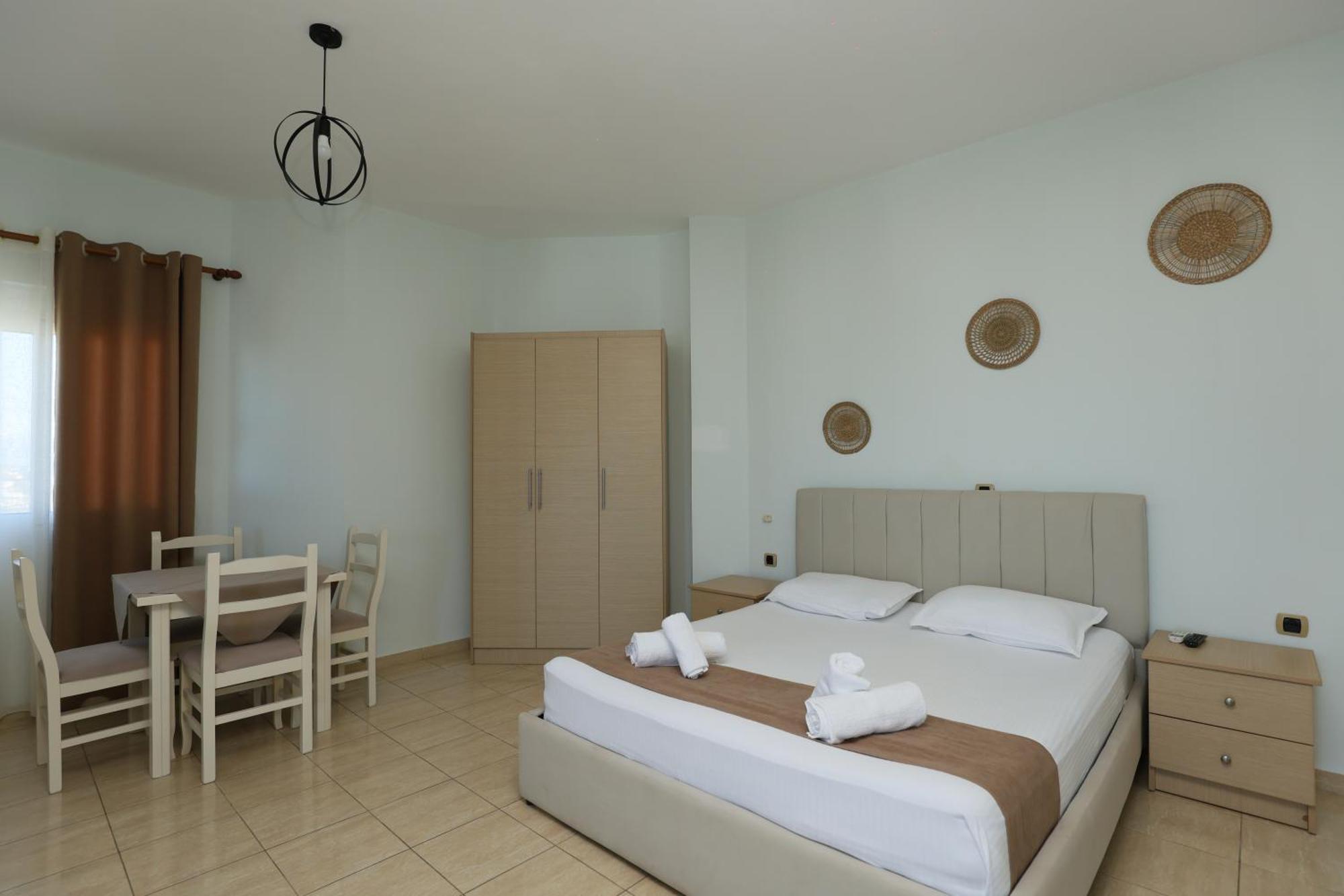 קסאמיל Michelle Apartments מראה חיצוני תמונה