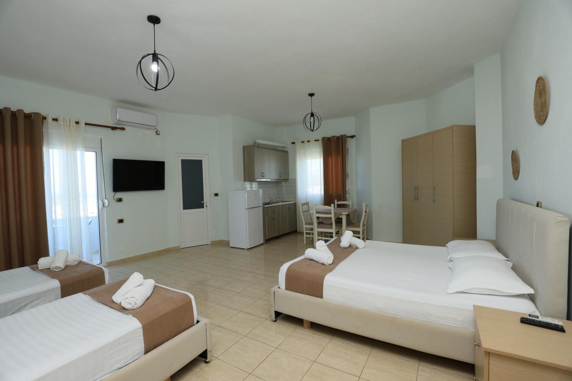 קסאמיל Michelle Apartments מראה חיצוני תמונה
