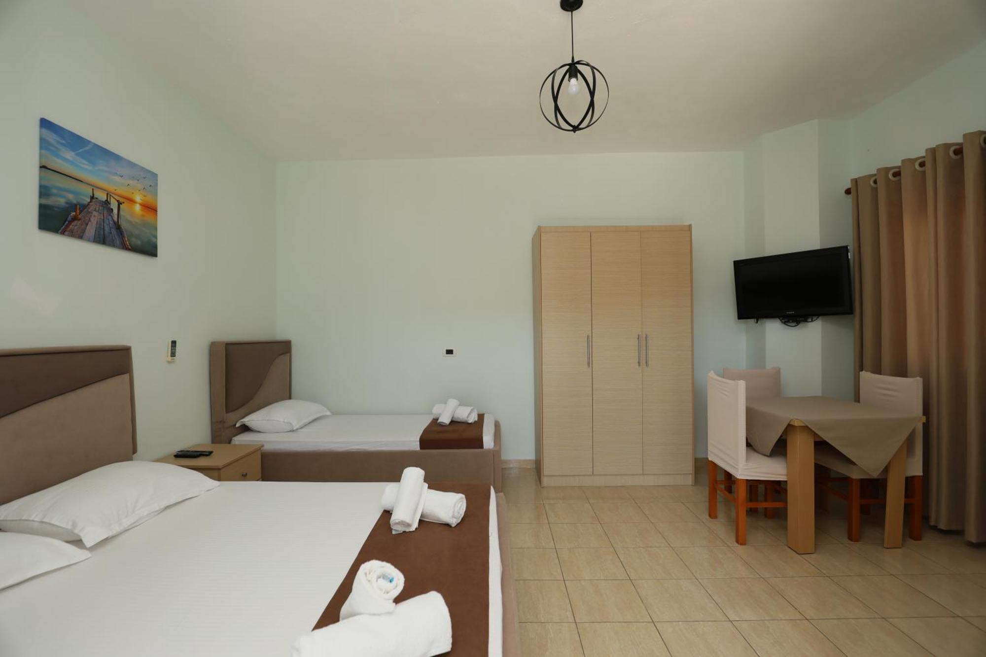 קסאמיל Michelle Apartments מראה חיצוני תמונה