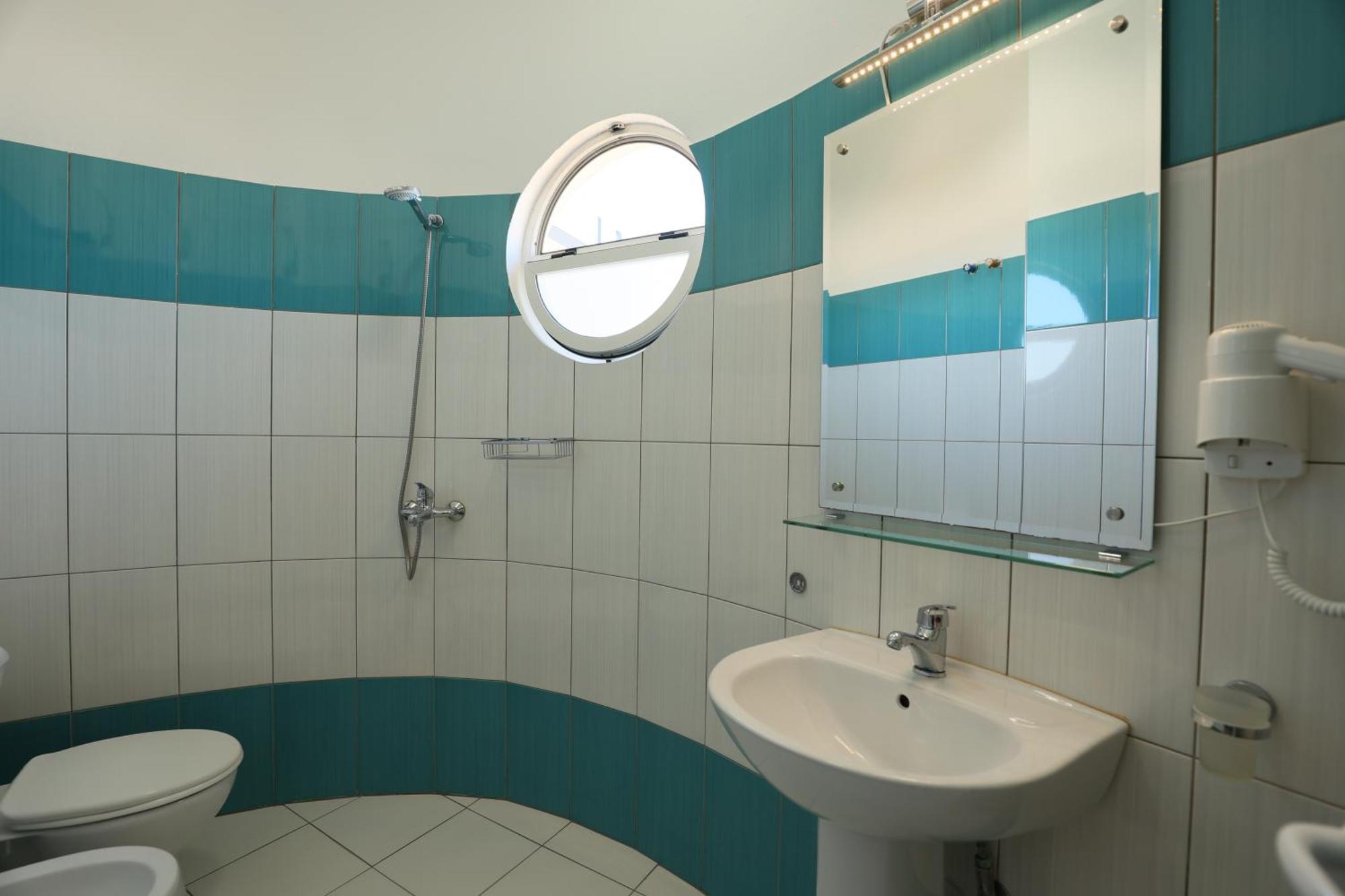 קסאמיל Michelle Apartments מראה חיצוני תמונה