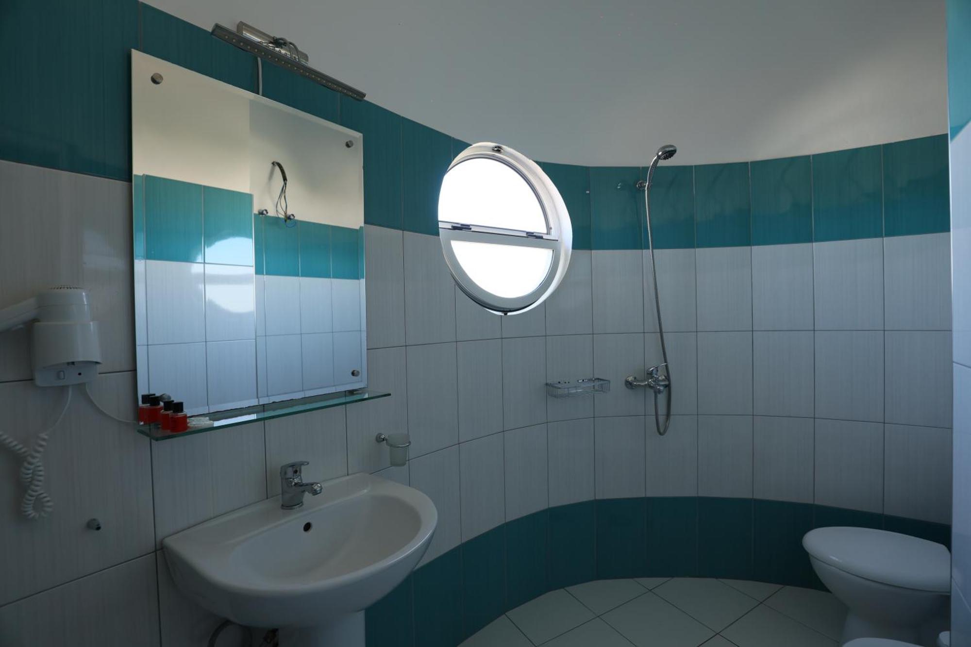 קסאמיל Michelle Apartments מראה חיצוני תמונה