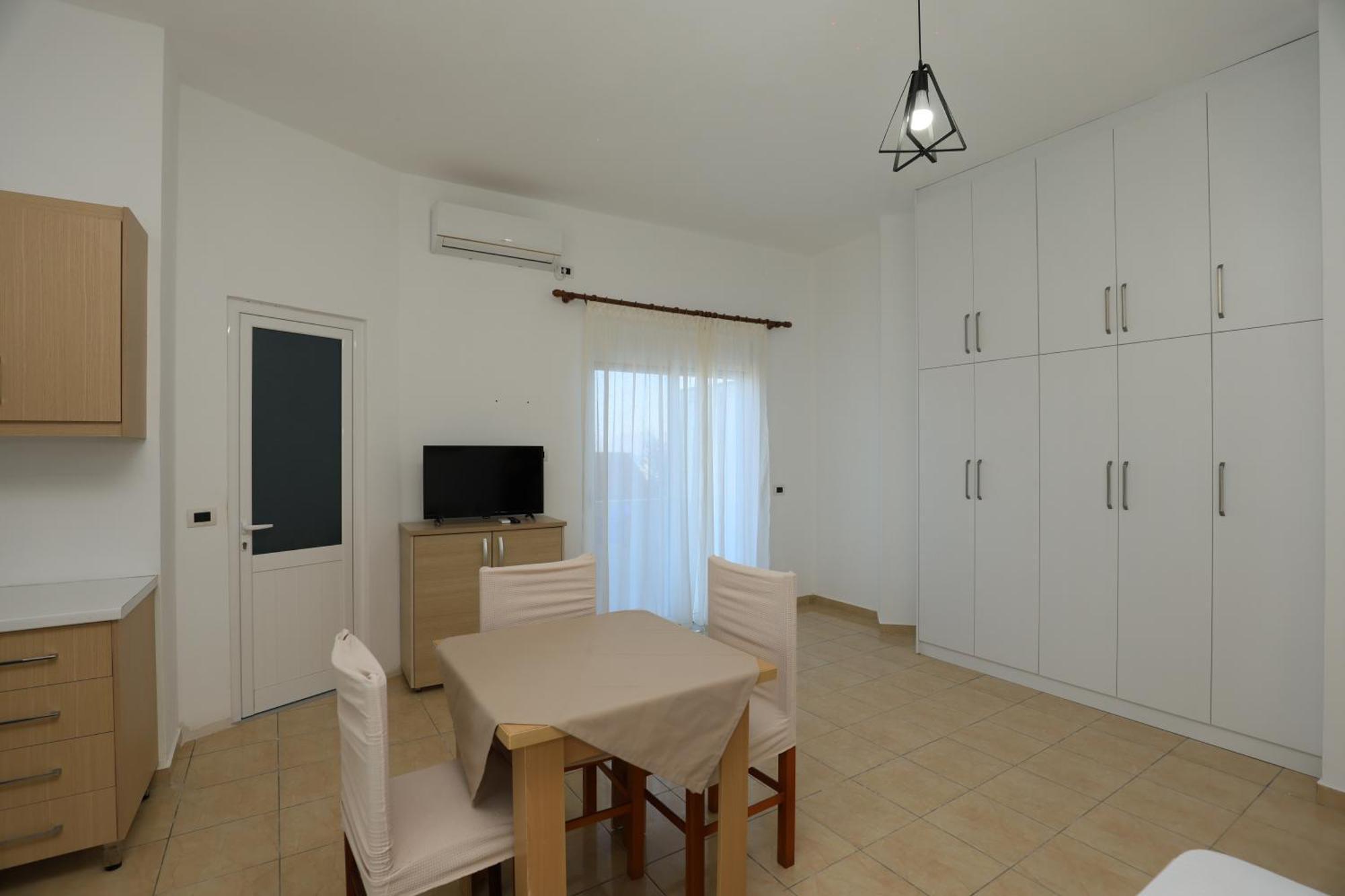 קסאמיל Michelle Apartments מראה חיצוני תמונה
