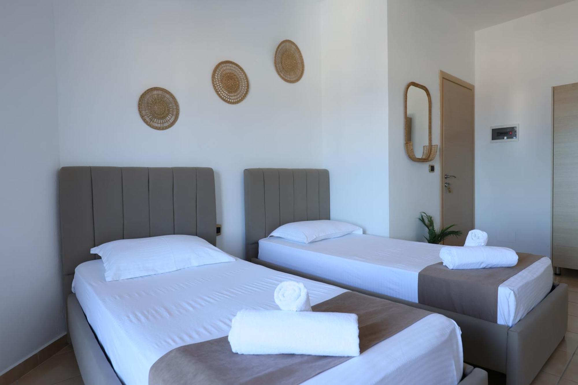 קסאמיל Michelle Apartments מראה חיצוני תמונה