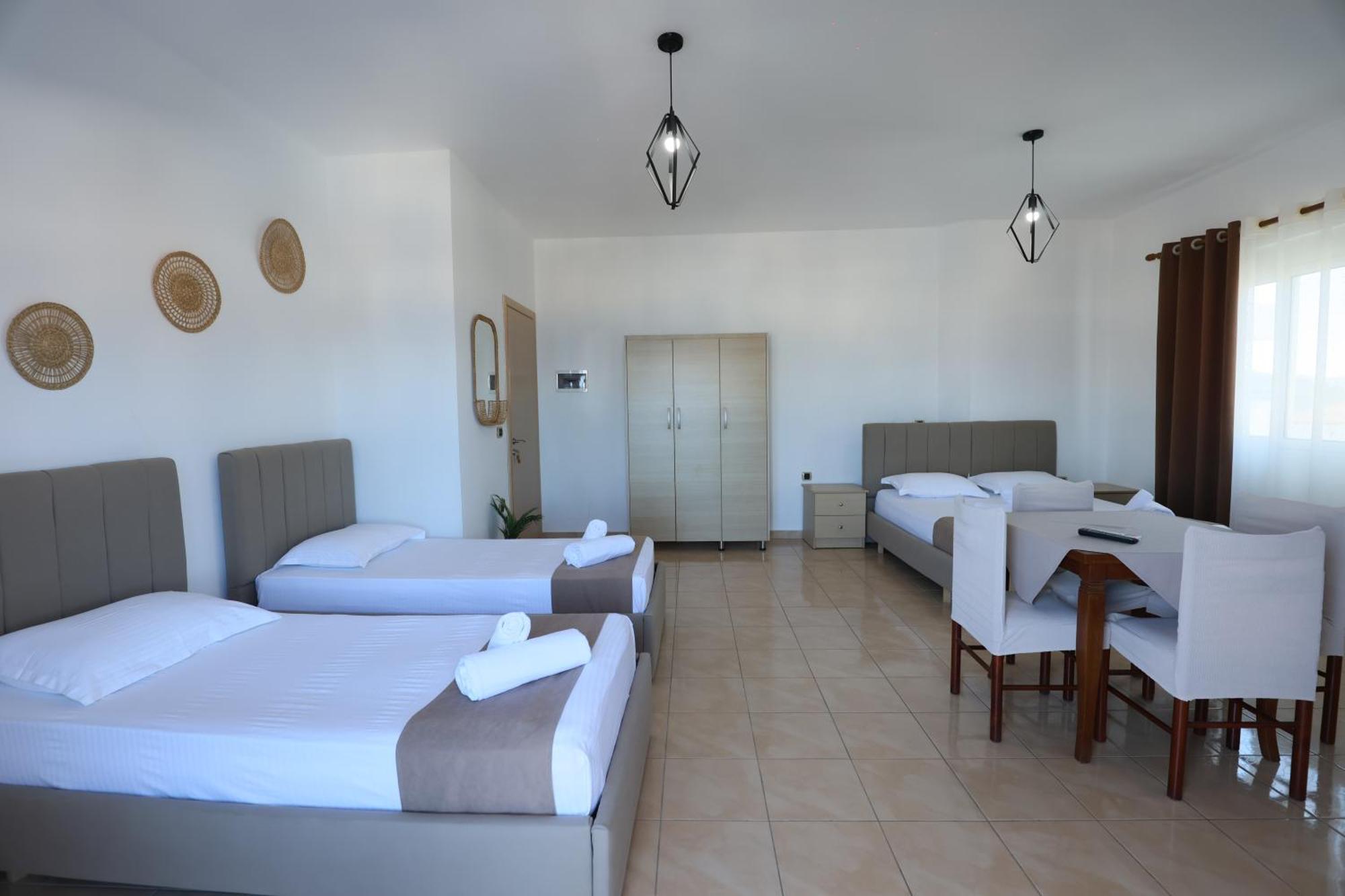 קסאמיל Michelle Apartments מראה חיצוני תמונה