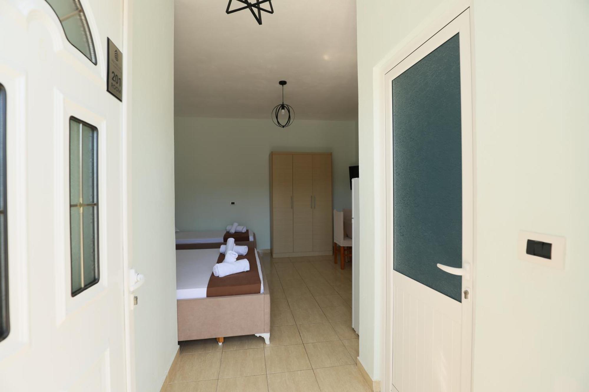 קסאמיל Michelle Apartments מראה חיצוני תמונה