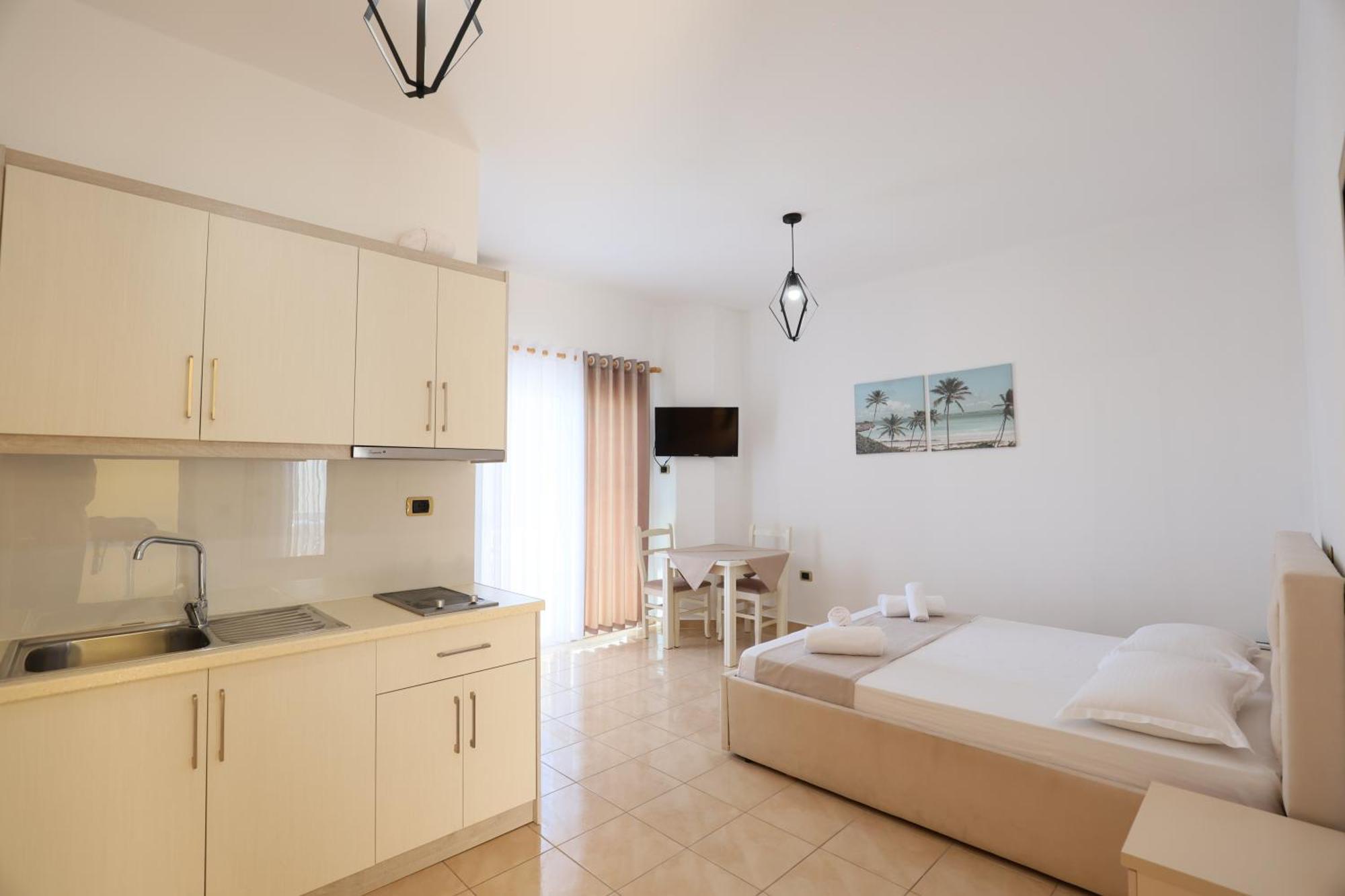 קסאמיל Michelle Apartments מראה חיצוני תמונה